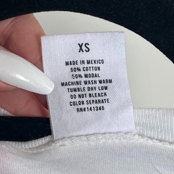 Hamsa Hand Cropped Long Sleeve - Picture 3 of 3